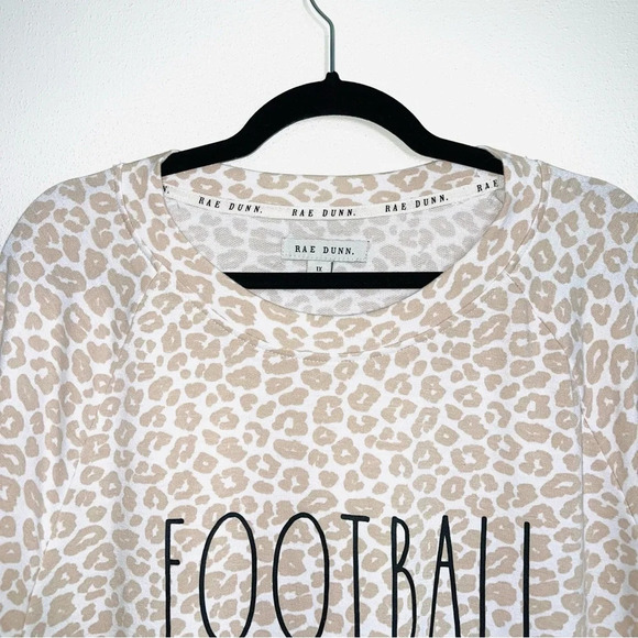 Rae Dunn Football Mama Cream & White Leopard Print Sweatshirt 1X Women’s - Picture 2 of 11